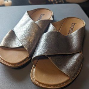 Bionica  Gold Arcola Leather Sandal